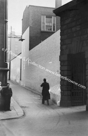 DUBLIN CASTLE SENTRY AT REAR